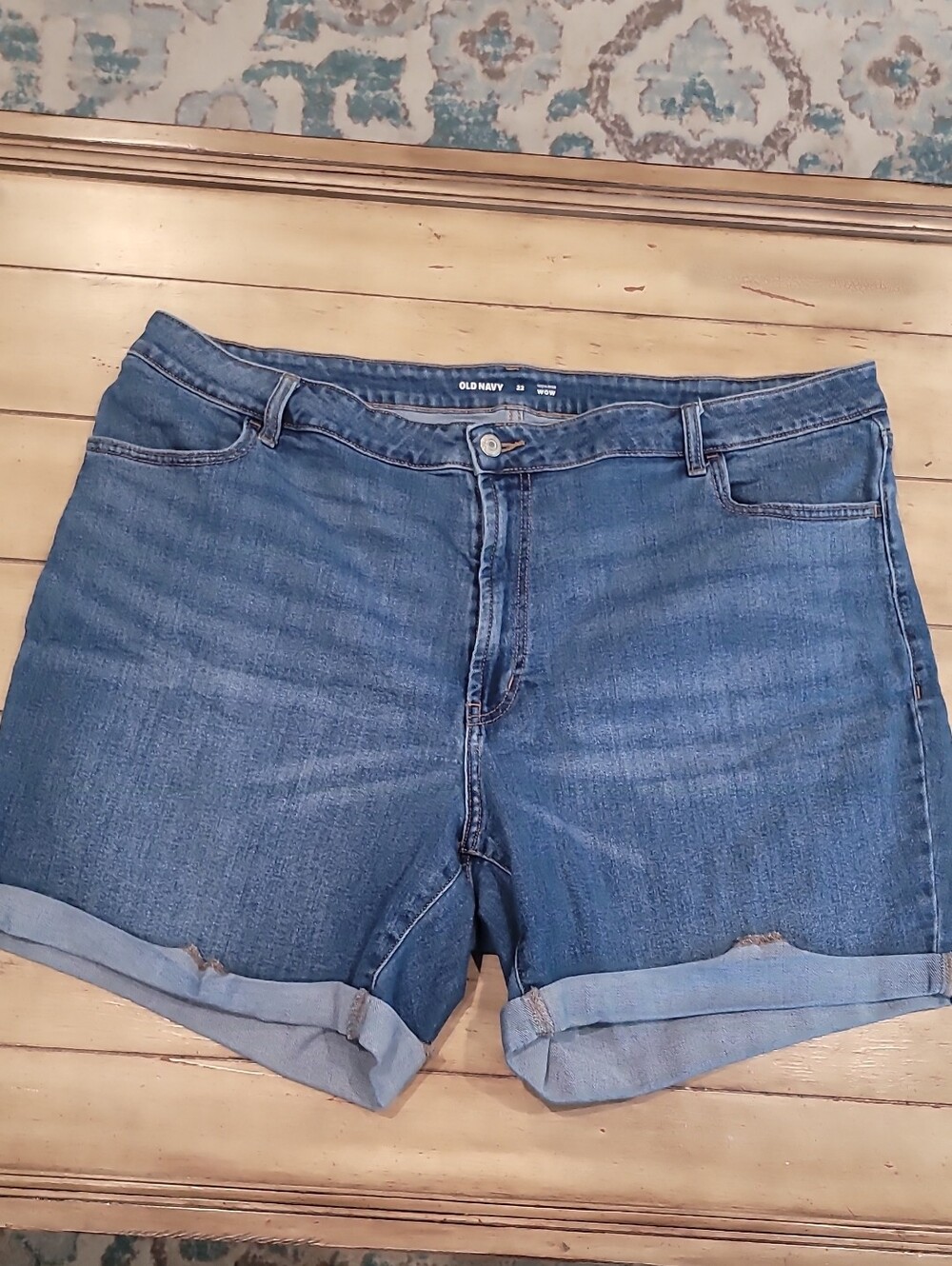 6 For $25 Old Navy Blue Denim Rolled-Hem Jean Shorts